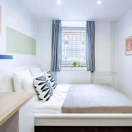 Cityscape Budget Szoevetseg 2 Apartment Budapest