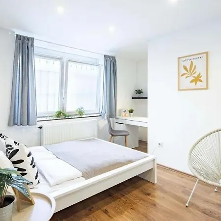 Apartment Cityscape Budget Szoevetseg 2 Budapest