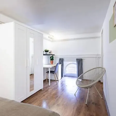 Cityscape Budget Szoevetseg 2 Apartment