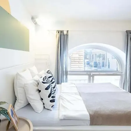Apartment Cityscape Budget Szoevetseg 2 *