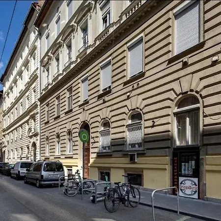Cityscape Budget Summer Flat