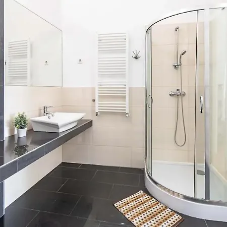 Cityscape Budget Oktogon Apartment Budapest
