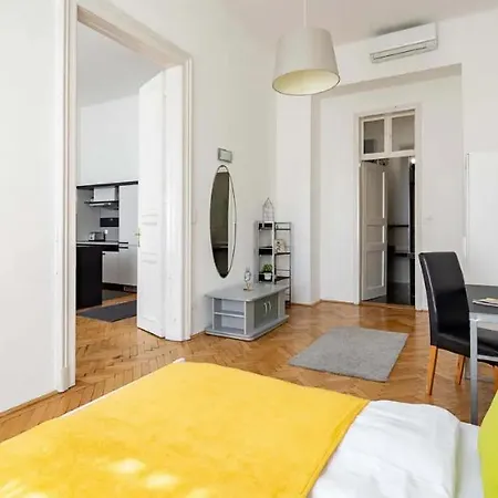 Cityscape Budget Oktogon * Budapest