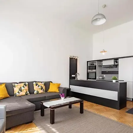 Apartment Cityscape Budget Oktogon *