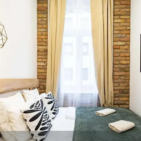 Apartment Cityscape Budget Blaha Loft