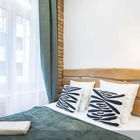 Apartment Cityscape Budget Blaha Loft