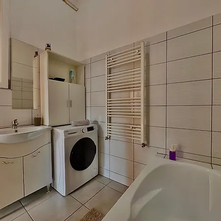 Apartment Baross - Spacious