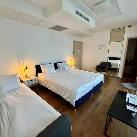 Rooftop With Deep Garage Hotel Budapest