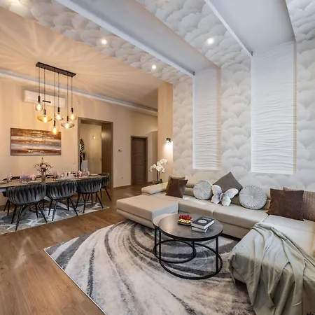 Exclusive N' Grand Center With 5 Bedrms Apartment Budapest