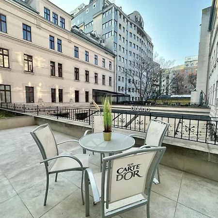 Gatsby Design By Chivi In Gozsdu #terasse #freeparking Apartment
