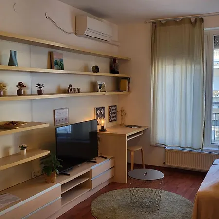 Apartment Passage