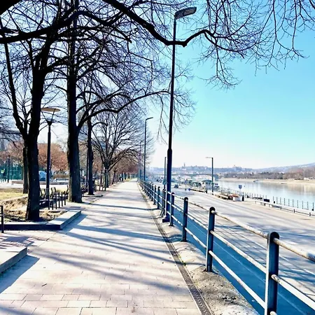 Tisza Retreat * Budapešť