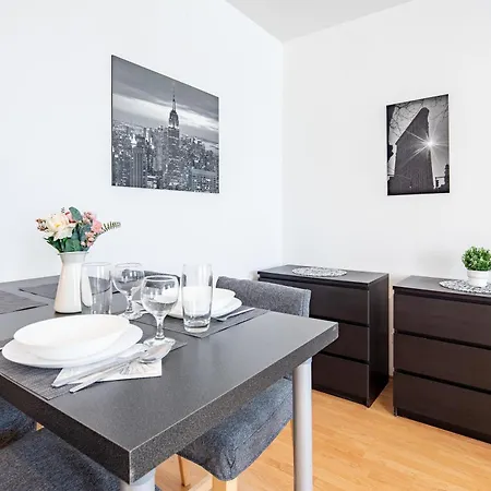 - Cozy Air Conditioned Apartment