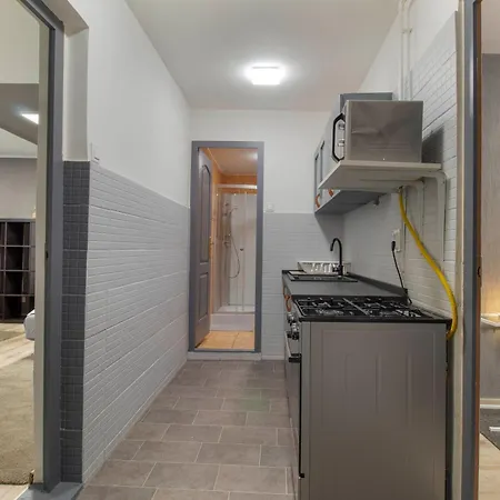 4 2 Bathroom Super Large With Ac *
