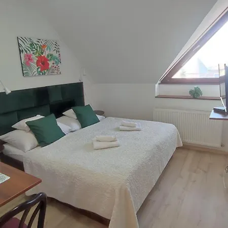 Le Rose Hotel 3*