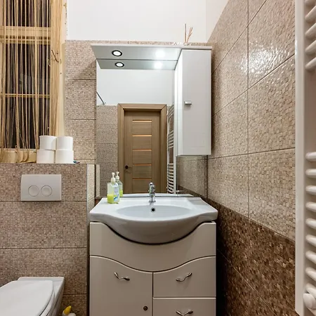Apartment A Quiet In The Heart Of The Budapest