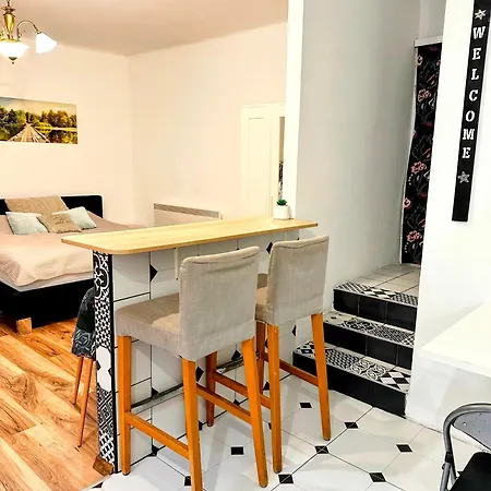 Dob71-cozy Flat In The Center Of Budapest- Recently Renovated Appartamento Budapest