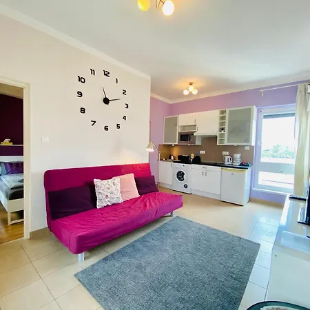 Apartment Cozy 1br With Skyline View - Purple Skyline