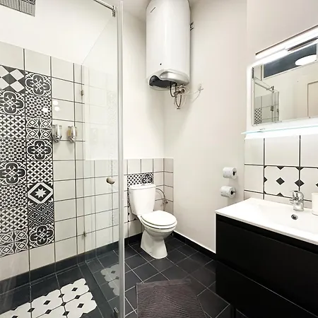 Cute 1br In - Purple House Apartment Budapest