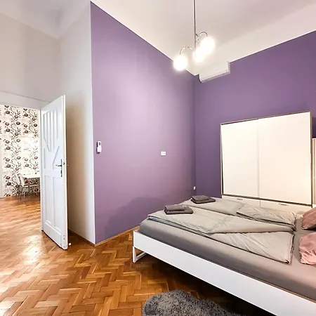 Cute 1br In - Purple House *