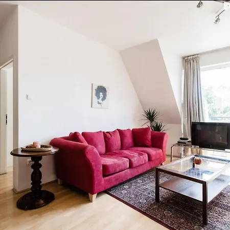 Penthouse By The Danube Apartment *