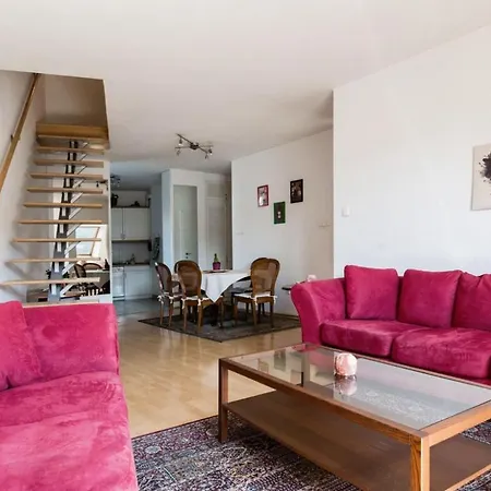 Penthouse By The Danube Apartment *
