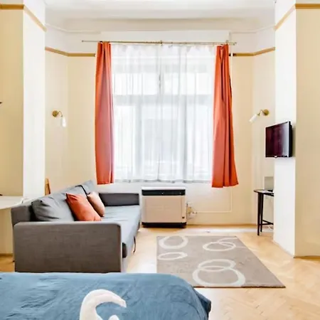 Danube Private Guest house *