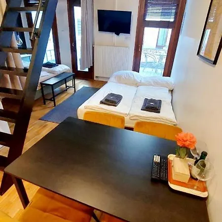 Mooki Loft&garden In Sohobudapest Budapest