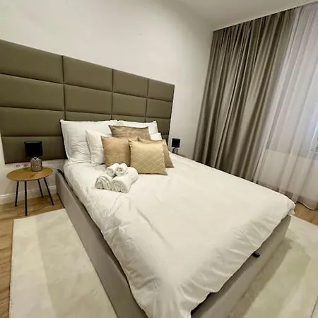 Apartment Danube Pearl Center *