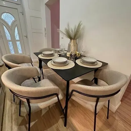 Danube Pearl Center Apartment