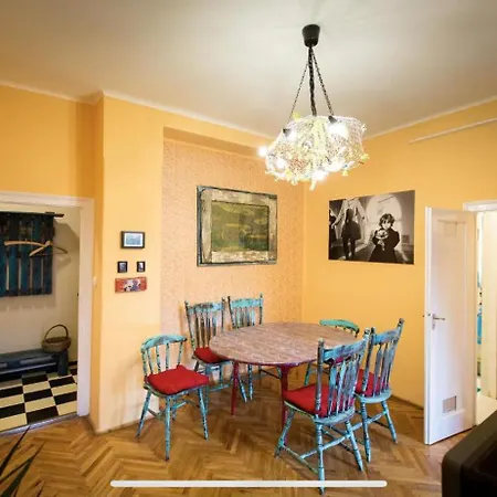 Apartment Location Cozy Art Flat *
