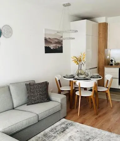 Apartment Park West Terrace With Private Parking *