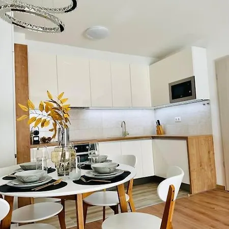Park West Terrace With Private Parking * Budapest