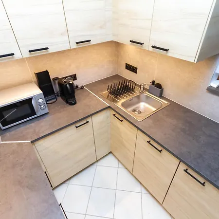 Gozsdu White Raven 105 - Free Parking, Terrace *