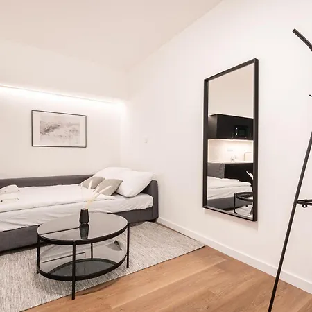 E23 - Grand Boulevard Design Loft - Location By Bqa * Budapest