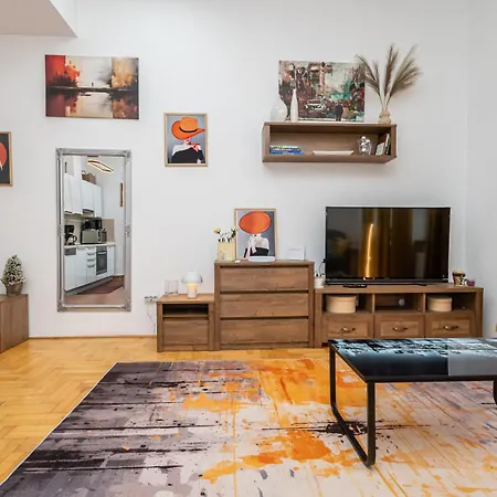 Apartment My Gozsdu Historic Passage *