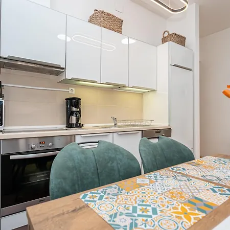 My Gozsdu Historic Passage Apartment *
