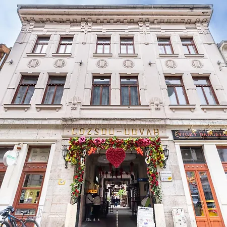 My Gozsdu Historic Passage Apartment Budapest