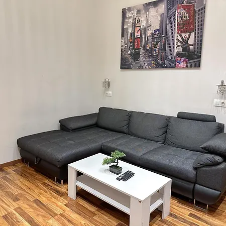 Apartment Parliament *