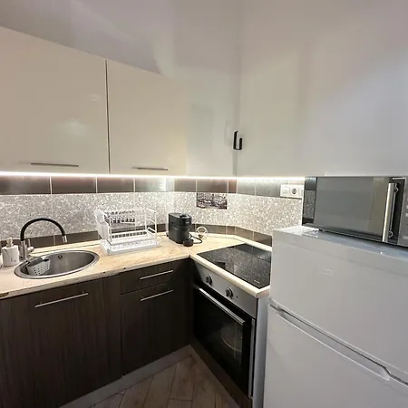 Parliament Apartment *