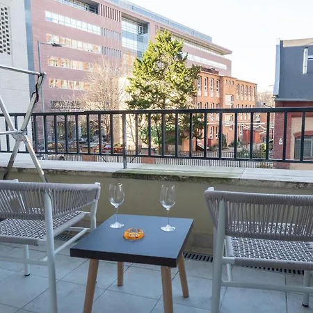 Downtown 2 Bedrooms Nearby Duna River Balcony-garage 10 Euro Per Day