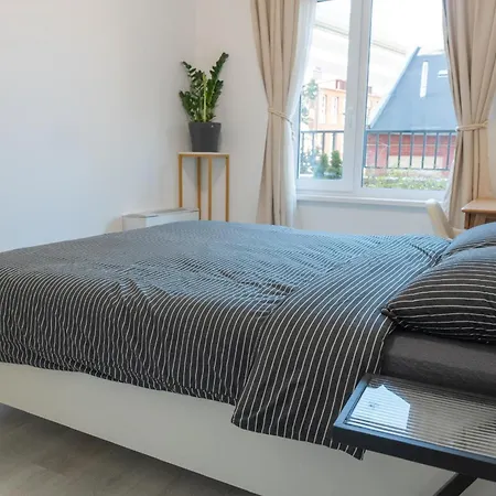 Downtown 2 Bedrooms Nearby Duna River Balcony-garage 10 Euro Per Day Budapest