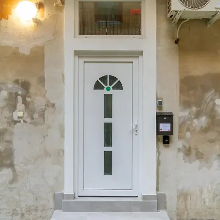 Apartment Galerie Vibes In Josika Street By Nw *