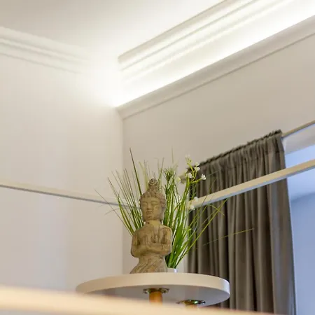 Galerie Vibes In Josika Street By Nw * Budapest
