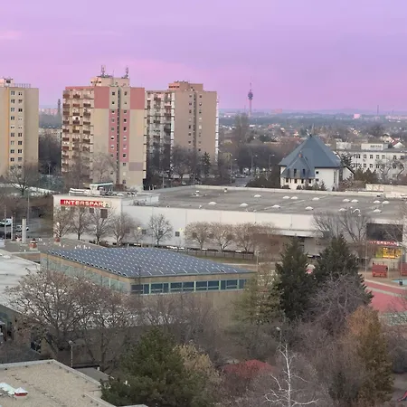 Panoramic 2br Home-free Parking-ac-top Floor Budapest