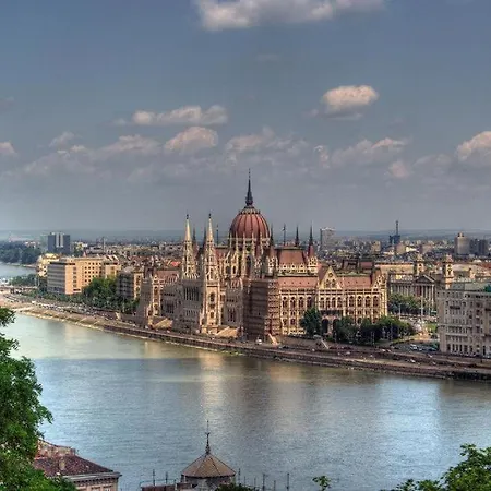 Andrassy * Budapest