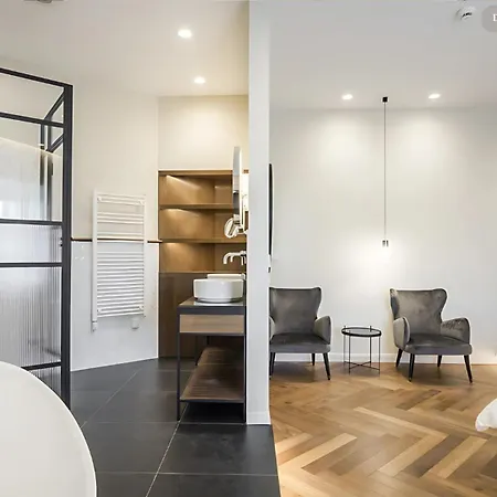 Eye- Boutique Suites, By Bqa Hotel Budapest