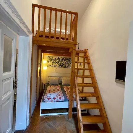 Iza Bella Classic Romantica Spacious 2br *