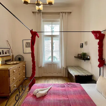 Apartment Iza Bella Classic Romantica Spacious 2br