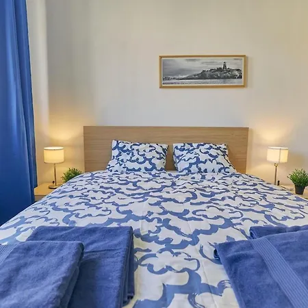 Cozy Quiet With Ac And Parking Apartment